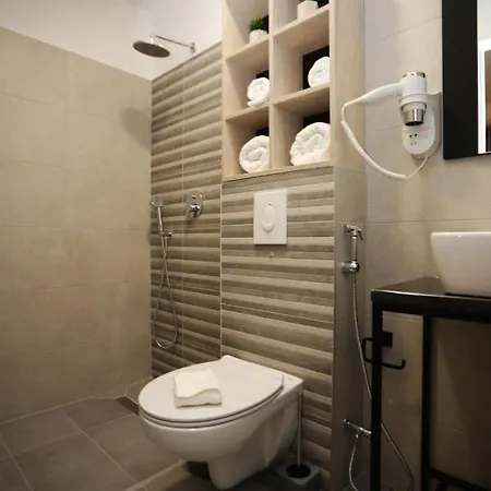 Artee Free Garage Parking *