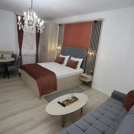 Artee Free Garage Parking Apartment