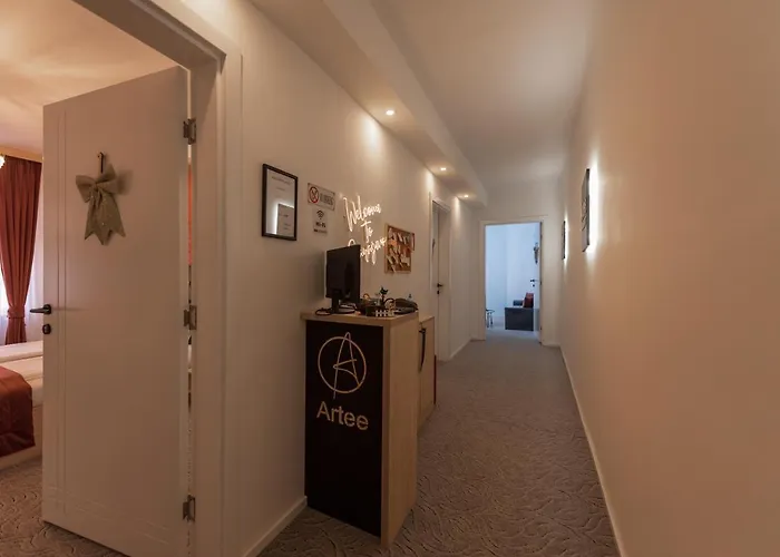 Artee Free Garage Parking